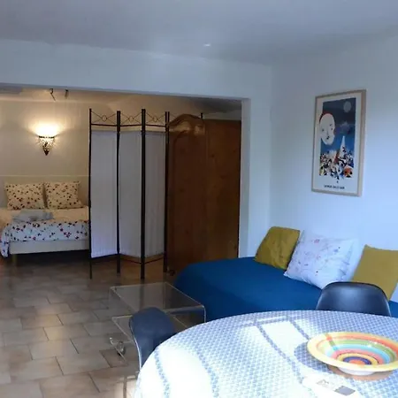 Apartment 35m2 Climatise, 10mn Des Calanques